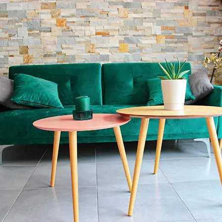 Apartman Charmant Avec Parking Prive *