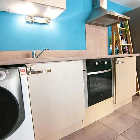 Apartman Charmant Avec Parking Prive